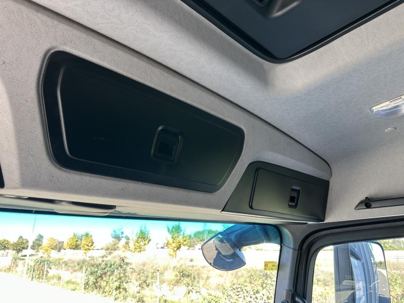 Camión Mercedes Antos 2535