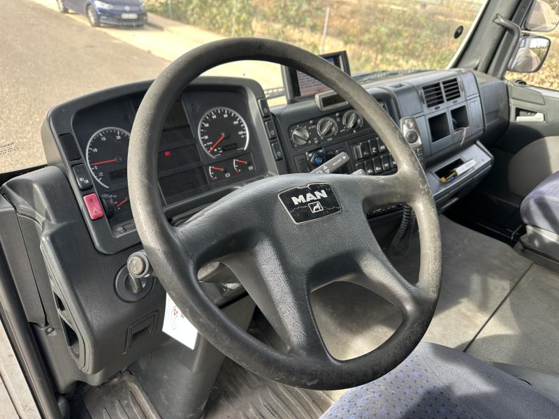 Camión MAN TGA 26.390