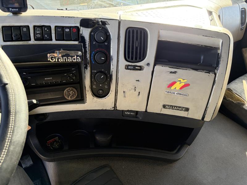 Camión Renault Premium 370 DXI