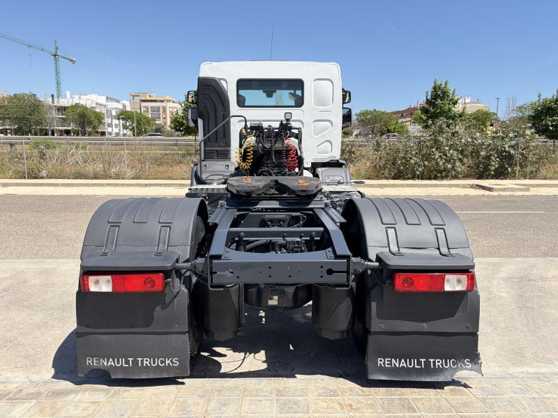 Tracteur Renault C-Series