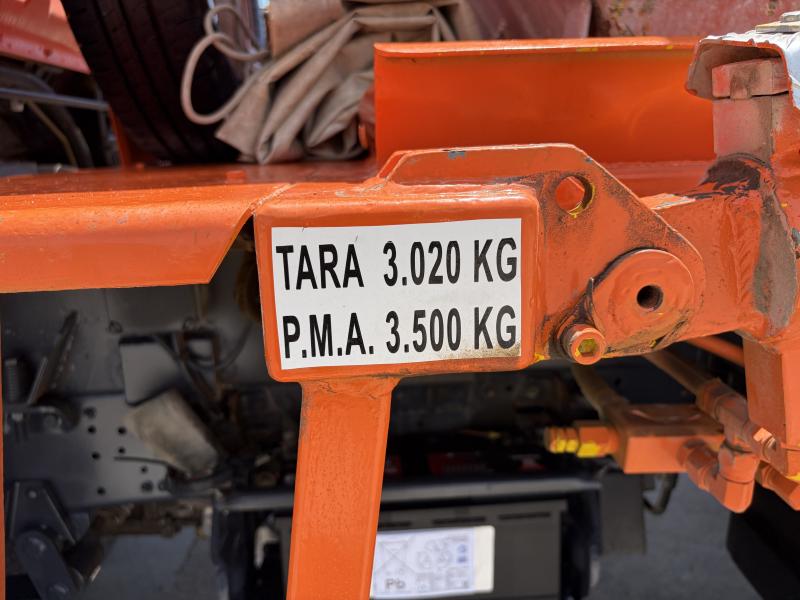 Ciężarówka Mitsubishi Canter 35.13