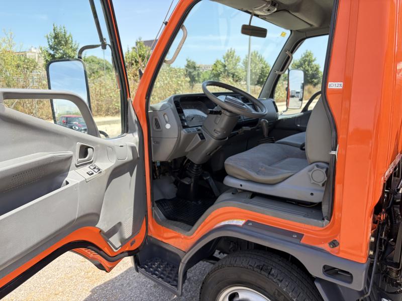 Ciężarówka Mitsubishi Canter 35.13