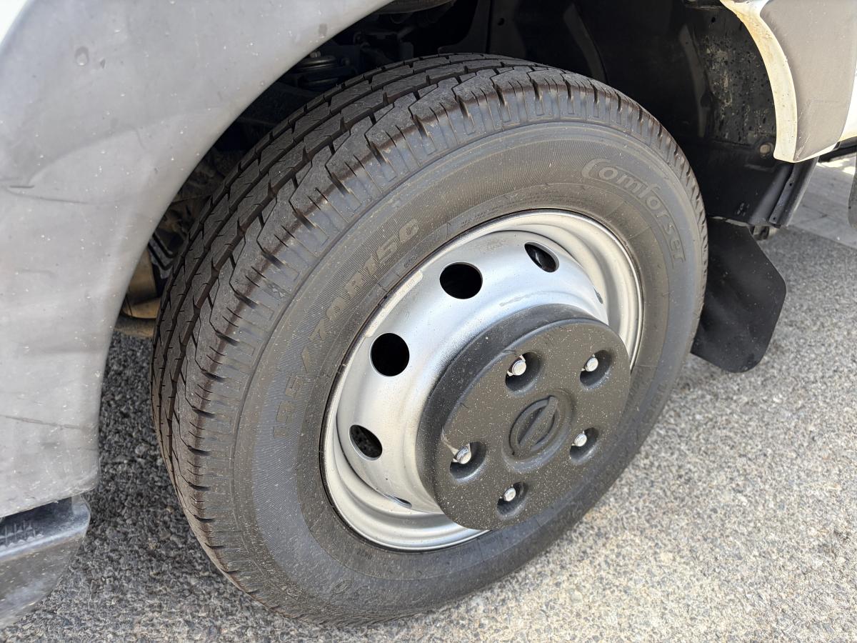 samochód dostawczy Nissan Cabstar 35.13
