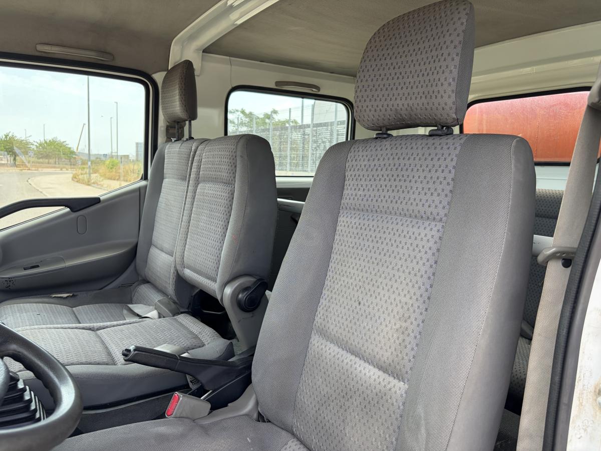 samochód dostawczy Nissan Cabstar 35.13