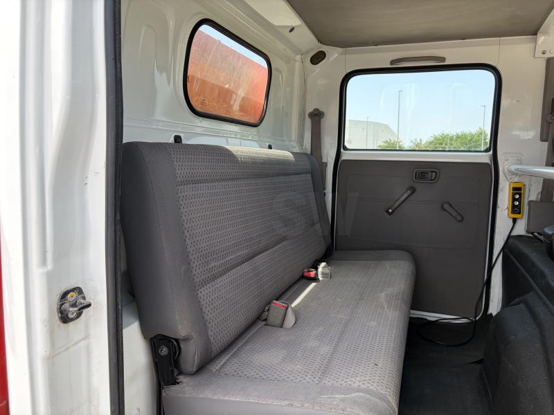 samochód dostawczy Nissan Cabstar 35.13