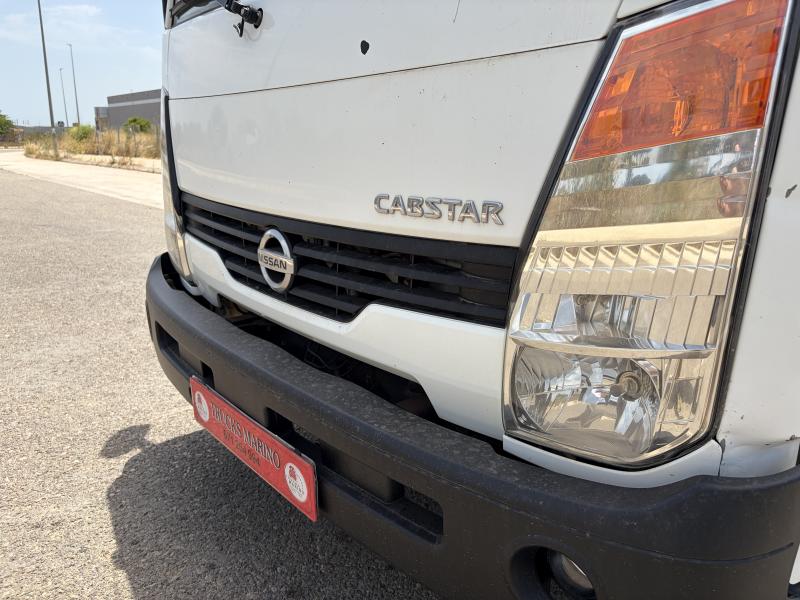 samochód dostawczy Nissan Cabstar 35.13