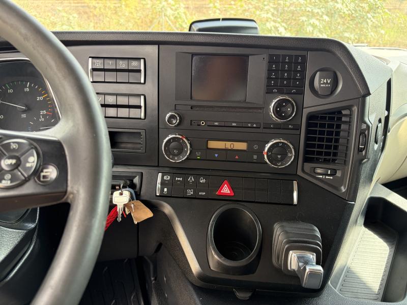 Tractor Mercedes Actros 1846