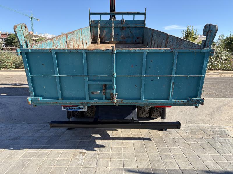 Camião Volvo FL 220
