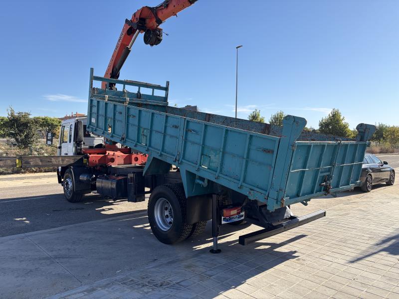 Camião Volvo FL 220