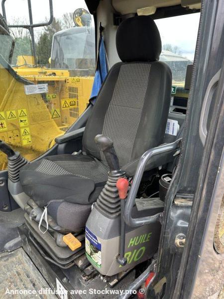 Photo Komatsu PC228USLC-11E0  image 8/10