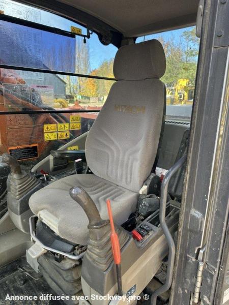 Photo Hitachi ZX210LC-3  image 8/10