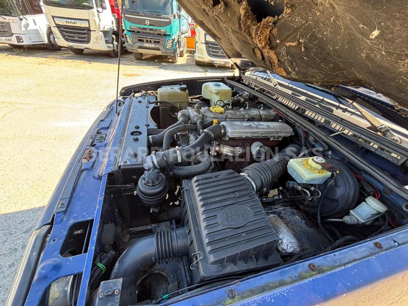 Voiture Land Rover DISCOVERY Tout terrain