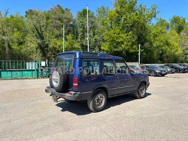 Voiture Land Rover DISCOVERY Tout terrain