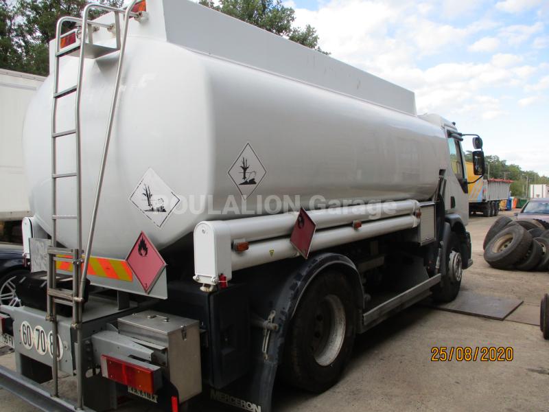 Camion Renault Premium 250 citerne carburant 13.500 litres Citerne Hydrocarbures