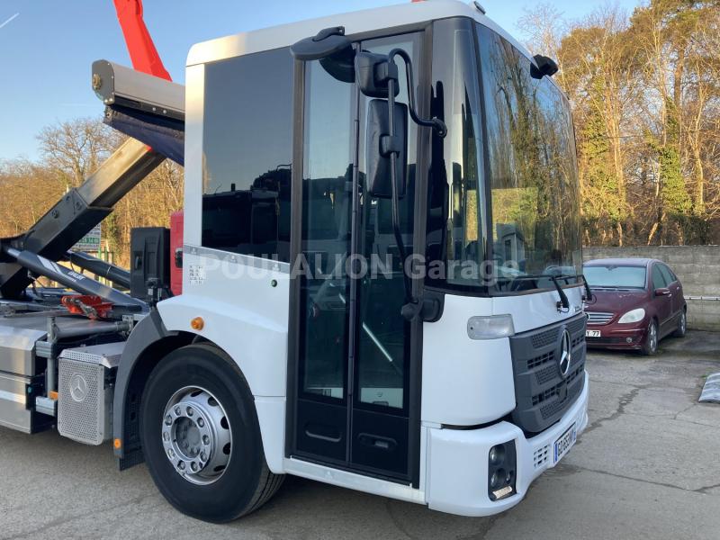 Camion Mercedes Econic 2630G Polybenne