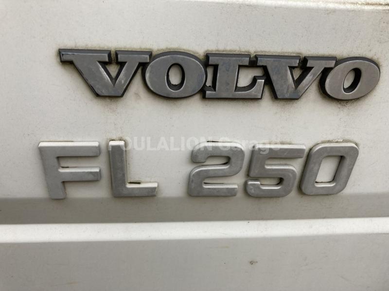 Camion Volvo FL 250 Citerne Hydrocarbures