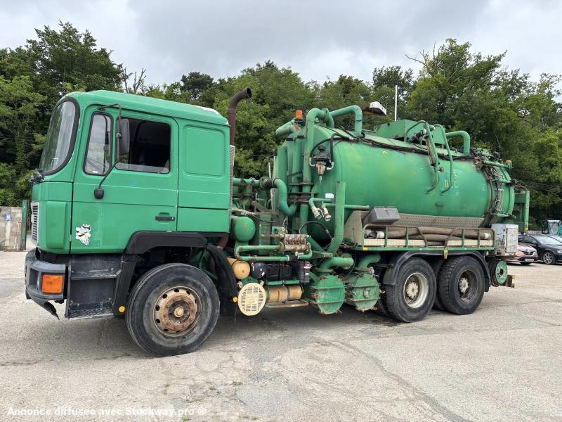 MAN CITERNE VIDANGE 33.332 hydrocureur cuve 10000L
