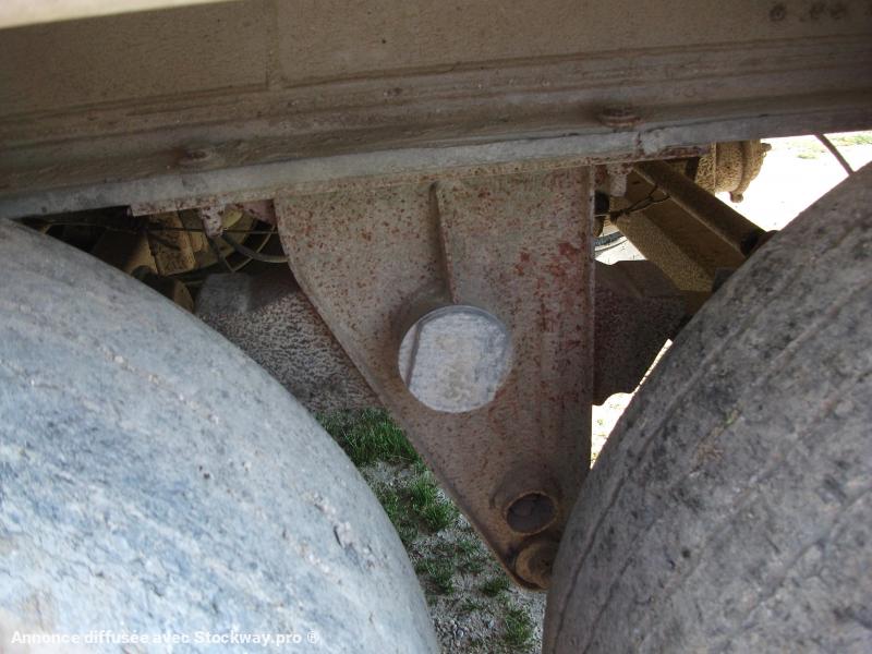 Photo Benalu benne TP benne arrère 3 essieux image 5/5