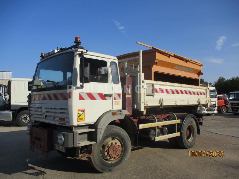 Camion Renault G230 4X4 Benne Tri-benne