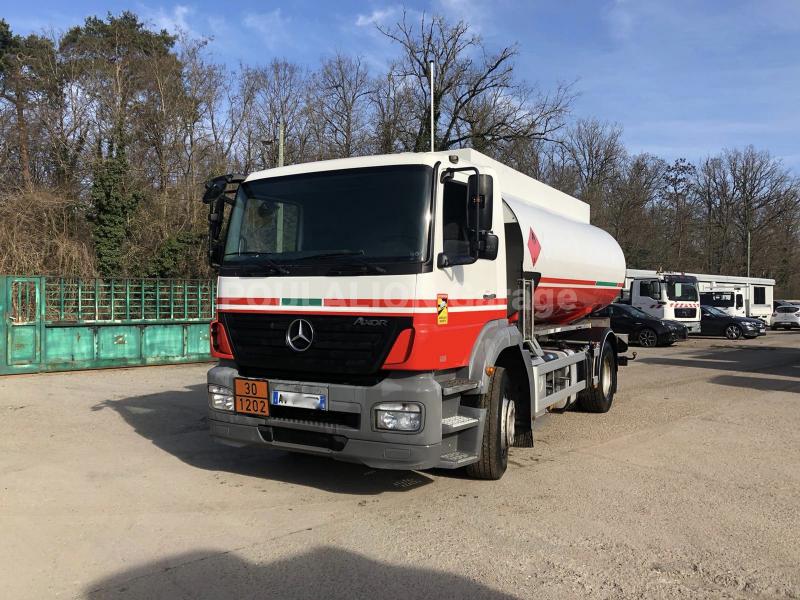 Camion Mercedes Axor 13200L Citerne Hydrocarbures