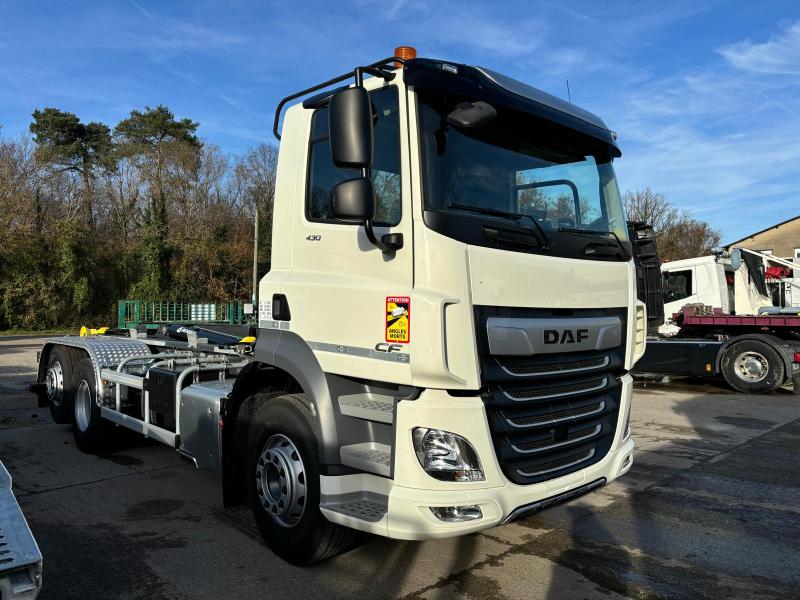 Ciężarówka DAF CF 430 FAN 6x2 26T bras MARREL coulissant