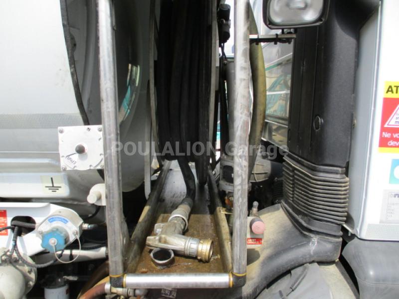 Camion Renault PREMIUM 270.19 D CITERNE MAGYAR 4 CPTS 13000 L. Citerne Hydrocarbures