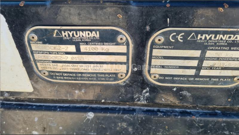 Pelle Hyundai 35Z 7 ROBEX 3,6 TONNES, 5 GODETS, 4982 HEURES Mini-pelle