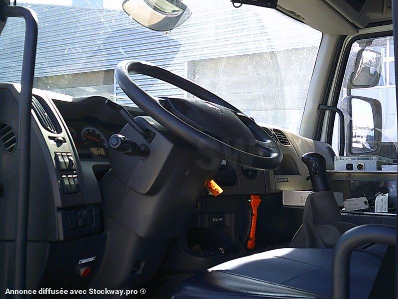 Photo Renault PREMIUM 380.26 S 6x2 D MAGYAR 18000L 5 CPTS image 11/12