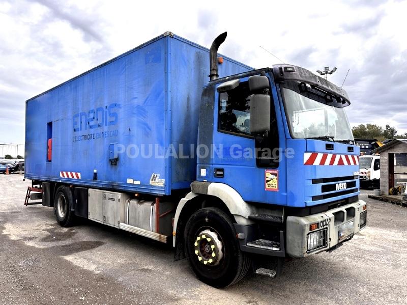 Camion Iveco CURS0R 240 PORTEUR FOURGON Autre