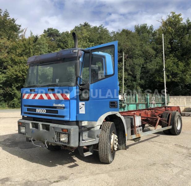 Camion Iveco CURS0R 240 PORTEUR FOURGON Autre