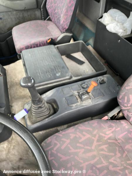 Photo Iveco CURS0R 240 PORTEUR FOURGON  image 23/38