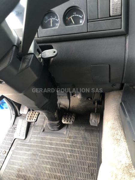 Camion Iveco CURS0R 240 PORTEUR FOURGON Autre