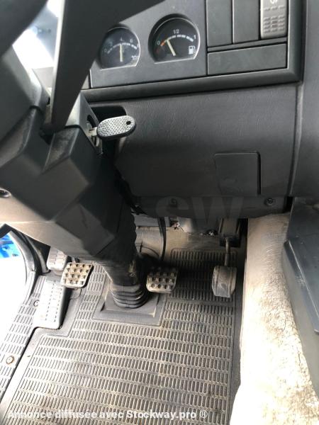 Photo Iveco CURS0R 240 PORTEUR FOURGON  image 26/38