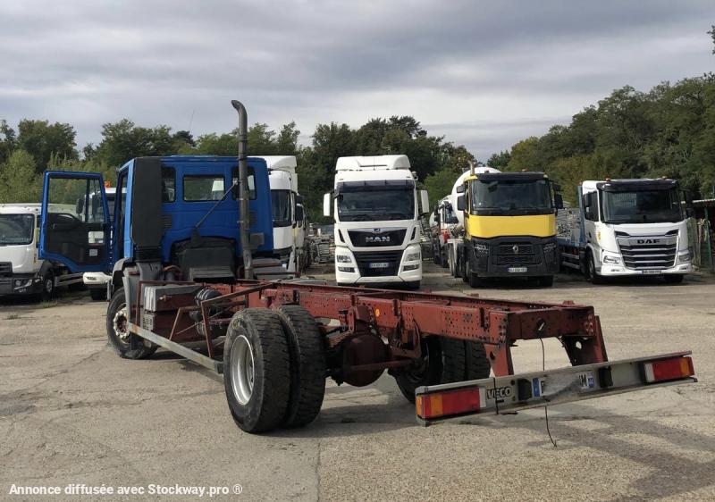 Photo Iveco CURS0R 240 PORTEUR FOURGON  image 3/38
