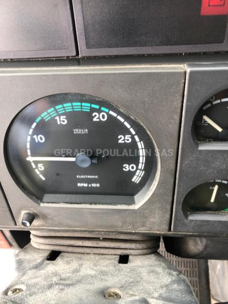 Camion Iveco CURS0R 240 PORTEUR FOURGON Autre
