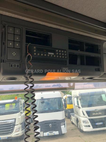 Camion Iveco CURS0R 240 PORTEUR FOURGON Autre