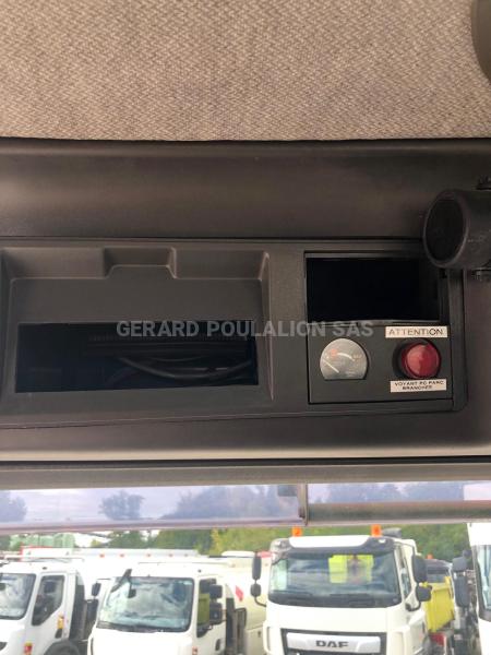 Camion Iveco CURS0R 240 PORTEUR FOURGON Autre