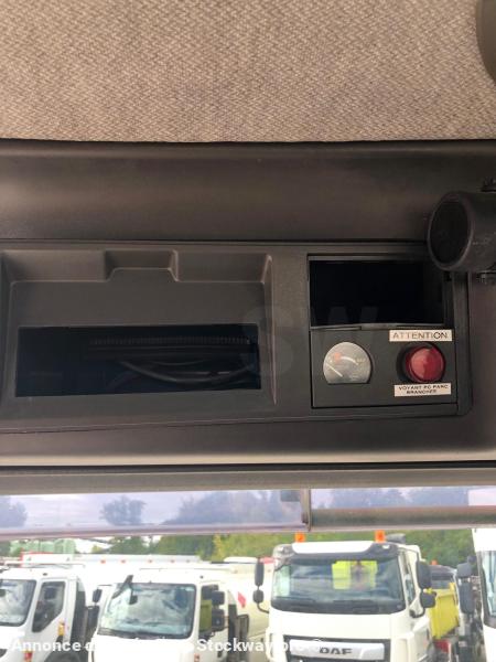 Photo Iveco CURS0R 240 PORTEUR FOURGON  image 36/38
