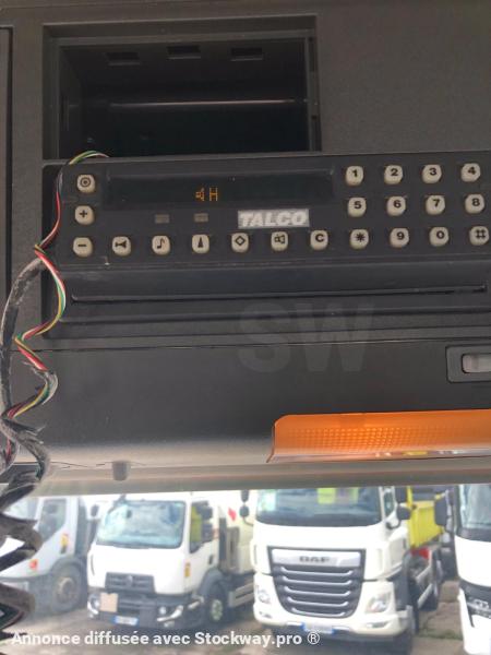 Photo Iveco CURS0R 240 PORTEUR FOURGON  image 37/38