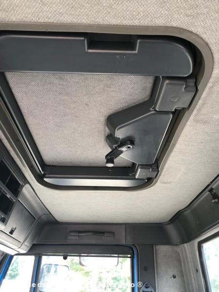 Photo Iveco CURS0R 240 PORTEUR FOURGON  image 38/38