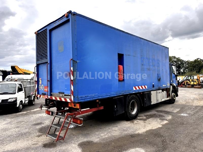 Camion Iveco CURS0R 240 PORTEUR FOURGON Autre