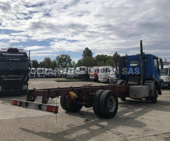 Camion Iveco CURS0R 240 PORTEUR FOURGON Autre