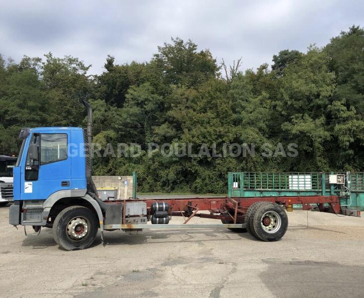 Camion Iveco CURS0R 240 PORTEUR FOURGON Autre