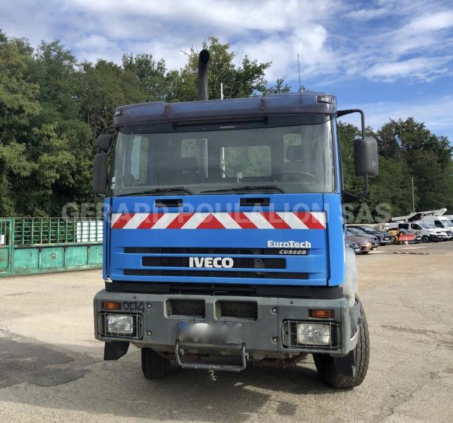 Camion Iveco CURS0R 240 PORTEUR FOURGON Autre