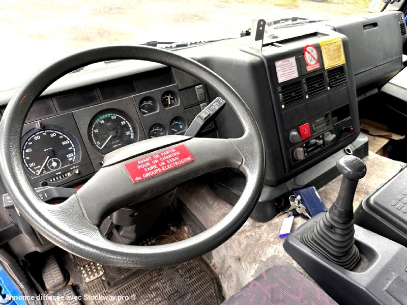 Photo Iveco CURS0R 240 PORTEUR FOURGON  image 7/11