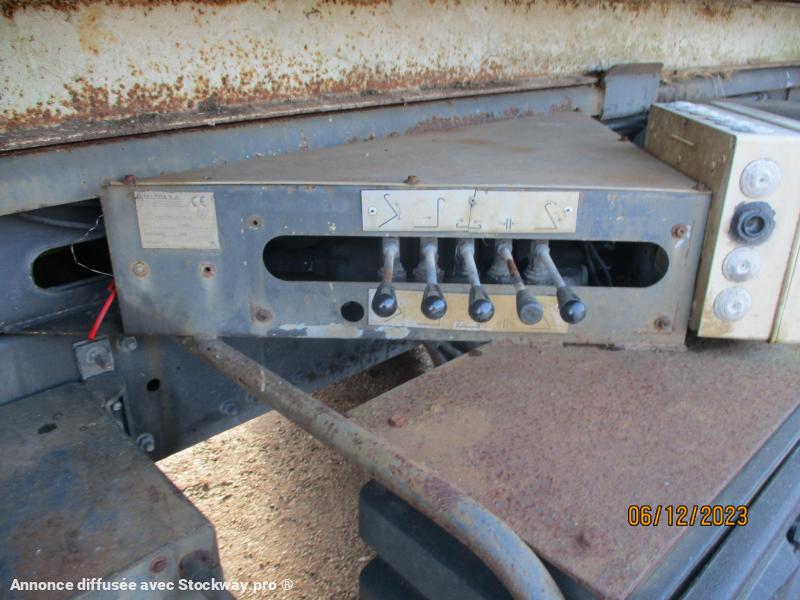 Photo Renault Premium 320 benne amovible 6x2 essieu relevable image 11/40