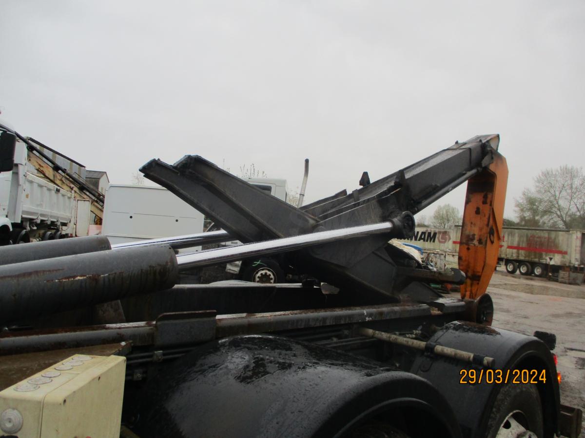 Camion Renault Premium 320 benne amovible