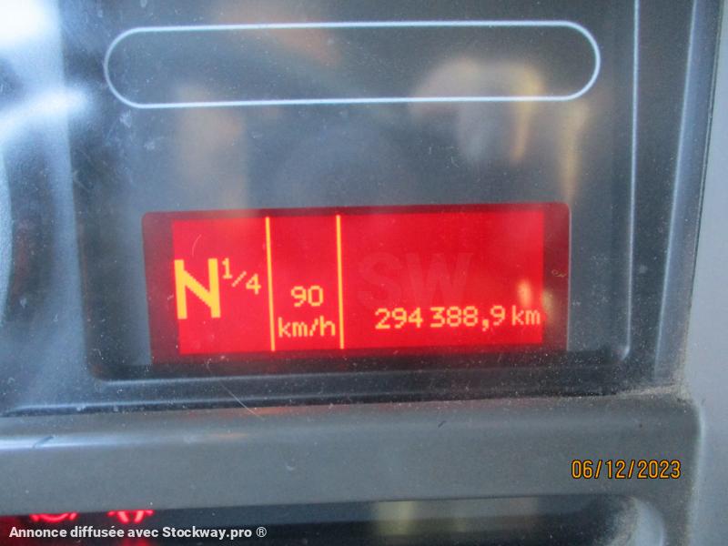Photo Renault Premium 320 benne amovible 6x2 essieu relevable image 40/40