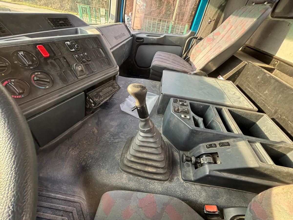 Camion Mercedes ACTROS 3335