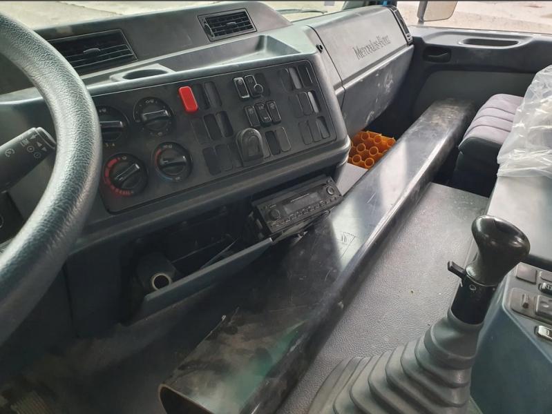 Camion Mercedes ACTROS 3335